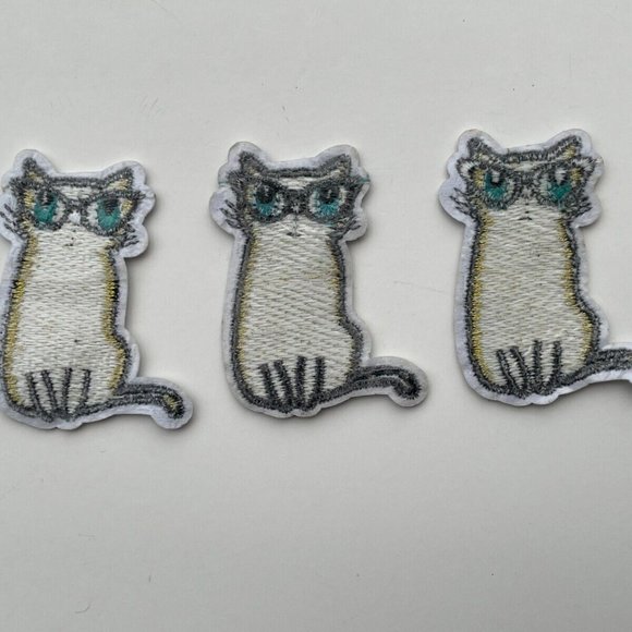 Cat Patches Iron On Embroidery Gold Tone Patches for Clothes Craft Lot of 3 - Picture 10 of 10